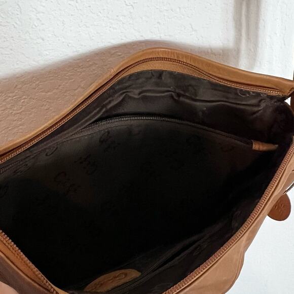 GIGI LIGHT BROWN GEUNINE LEATHER WOMEN BAG WITH CARD COMPARTMENT - Picture 3 of 8